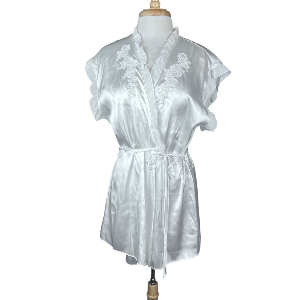 Linea Donatella White Satin Short Robe Womens Large Tie Waist Ruffle Sequin Bead